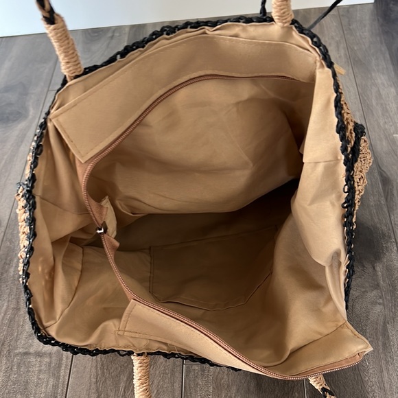Beautiful Straw Beach Bag - Picture 13 of 13